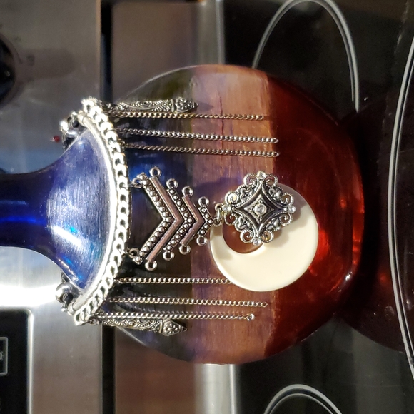 Hand painted decorative bottle - Picture 7 of 7